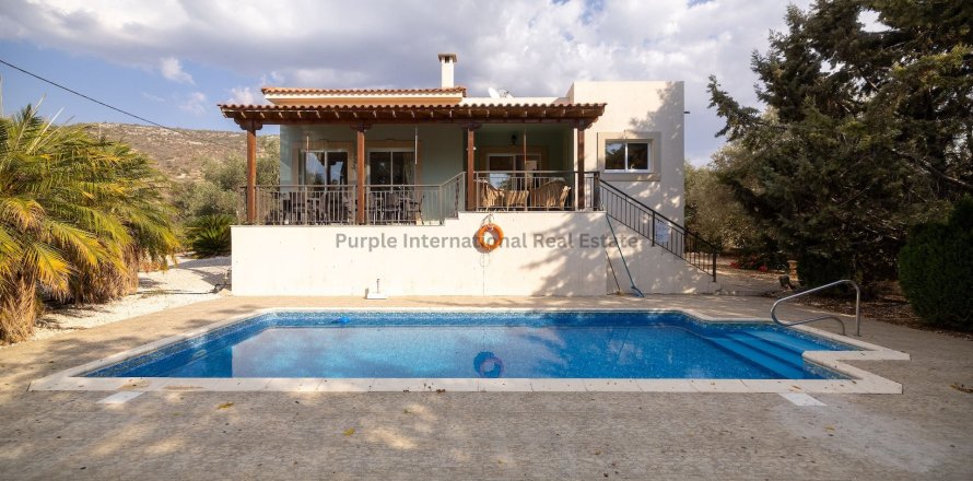 4 bedrooms Villa in Steni, Paphos,  No. 35282