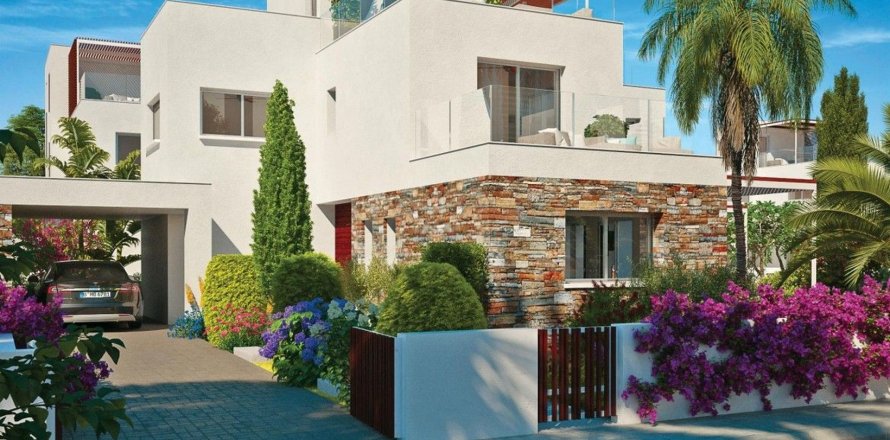 4 bedrooms Villa in Kato Paphos, Paphos,  No. 45694