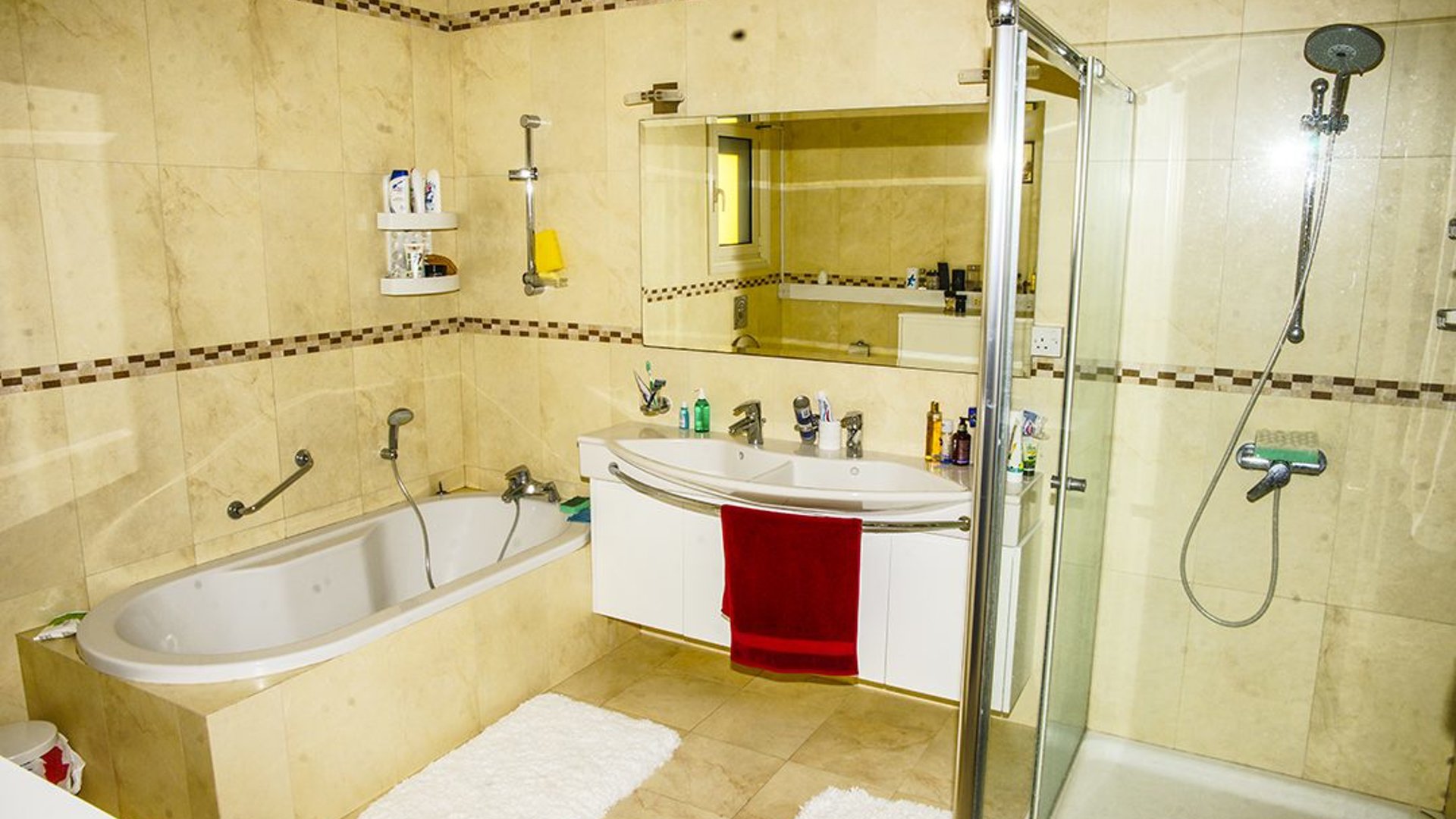 4 bedrooms Villa in Monagroulli, Limassol, Cyprus No. 25871