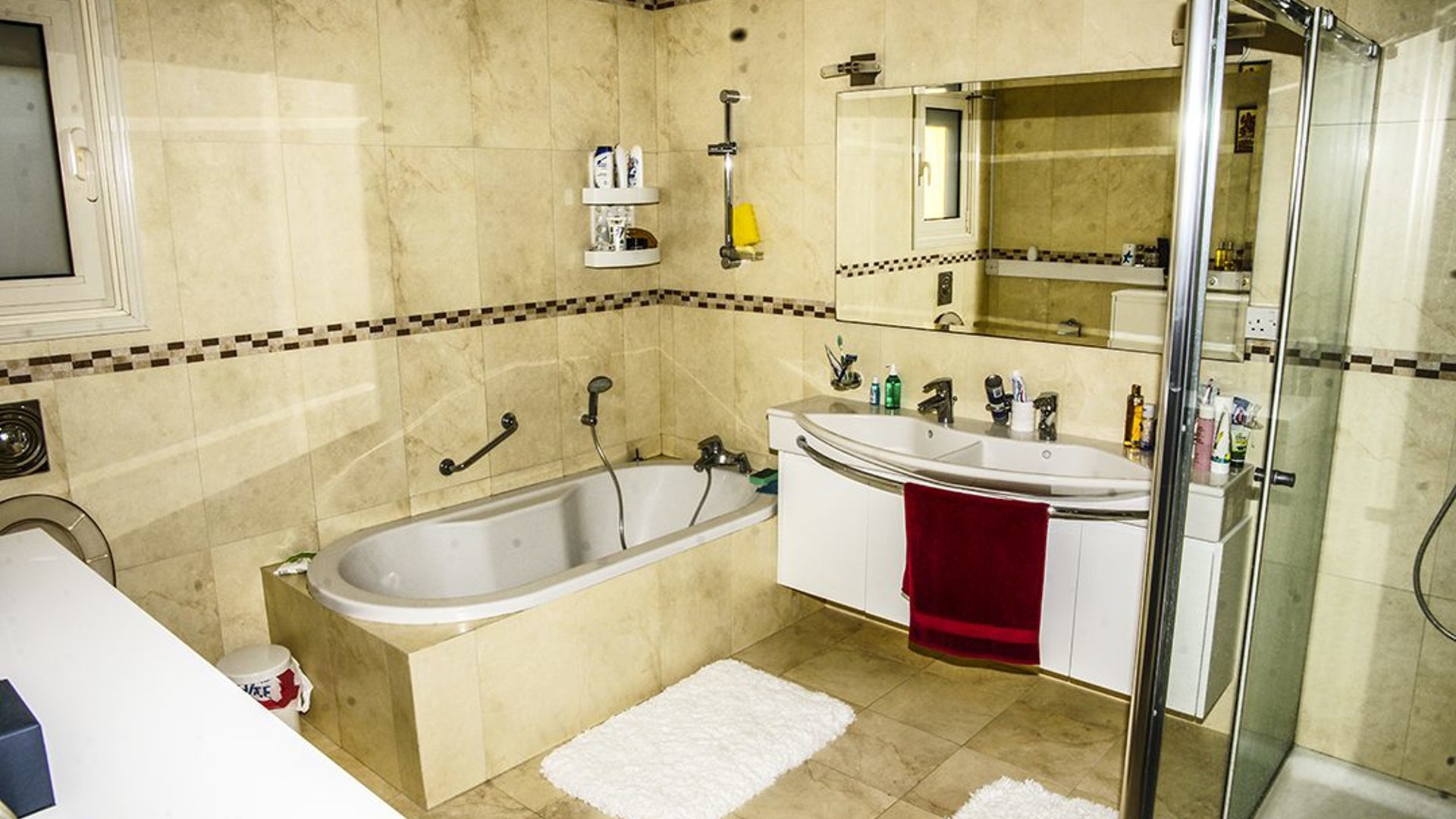 4 bedrooms Villa in Monagroulli, Limassol, Cyprus No. 25871