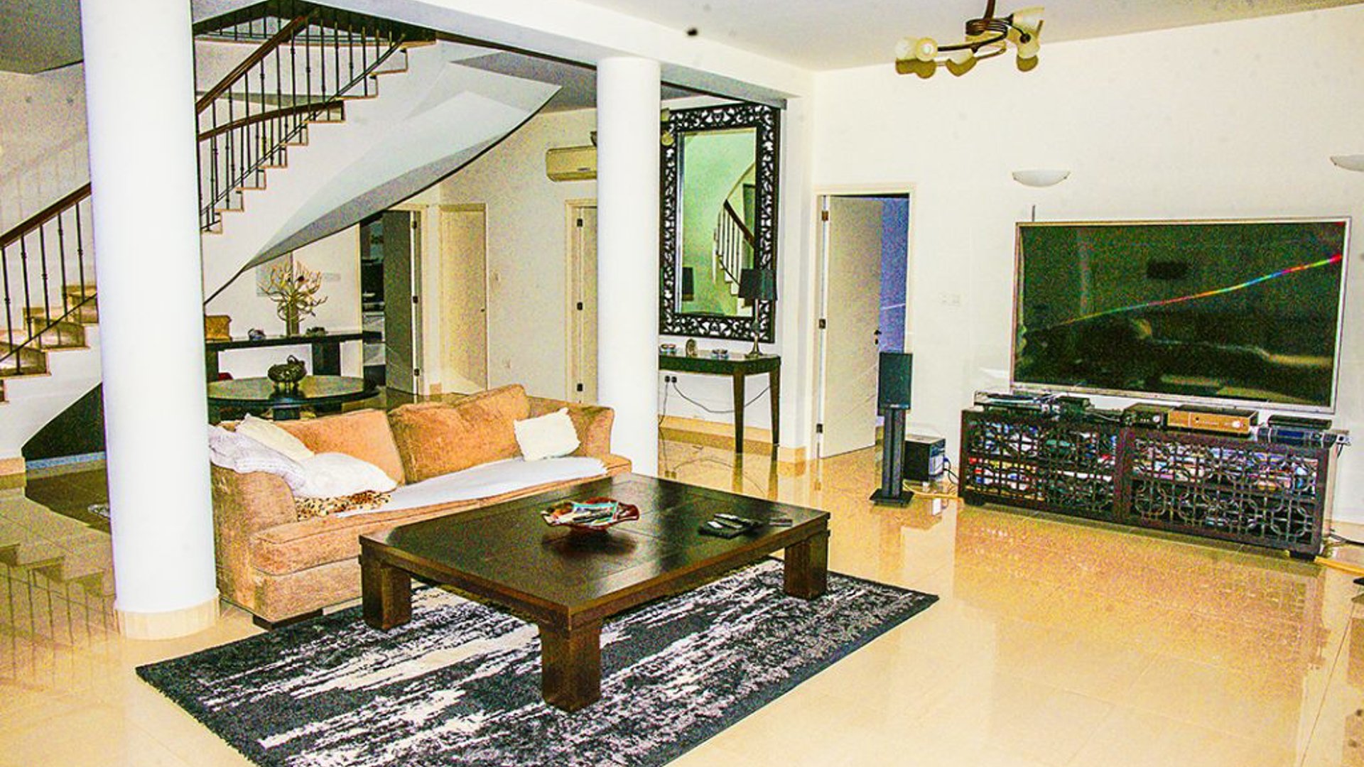 4 bedrooms Villa in Monagroulli, Limassol, Cyprus No. 25871
