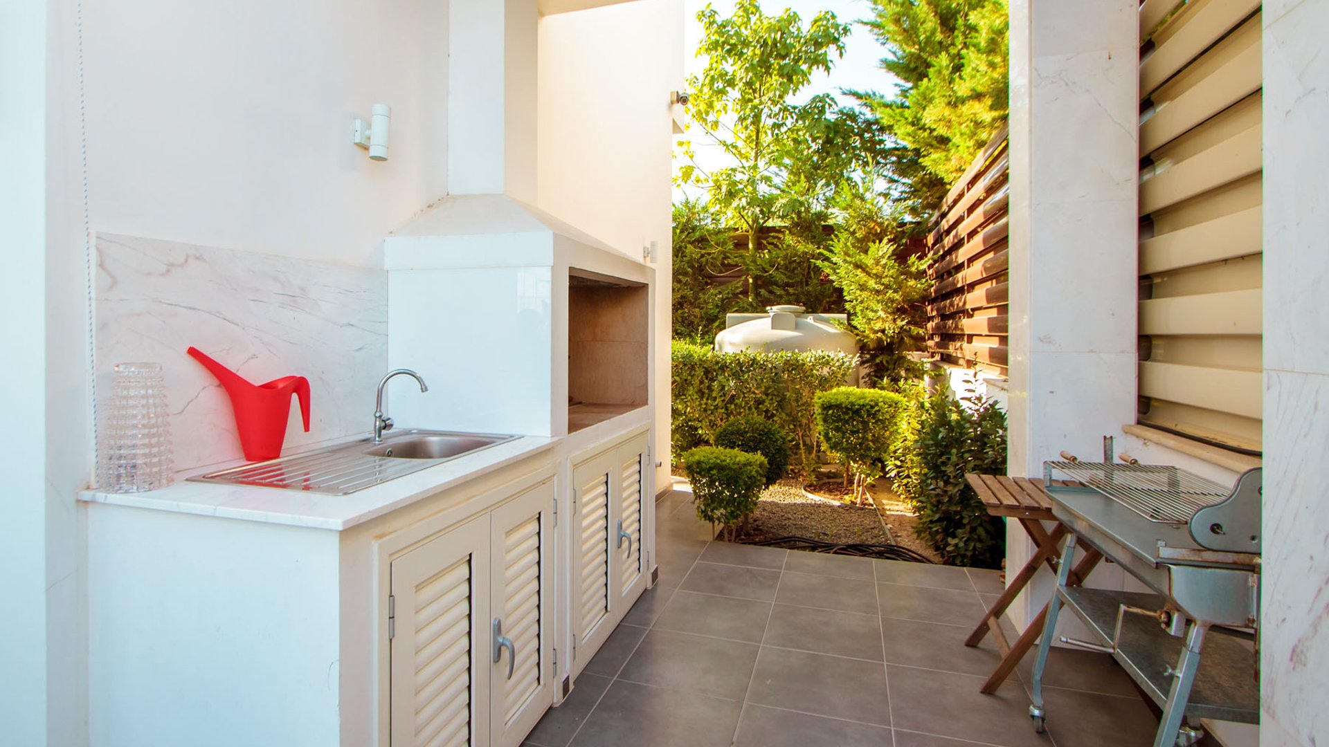4 bedrooms Villa in Agios Tychonas, Limassol, Cyprus No. 25872