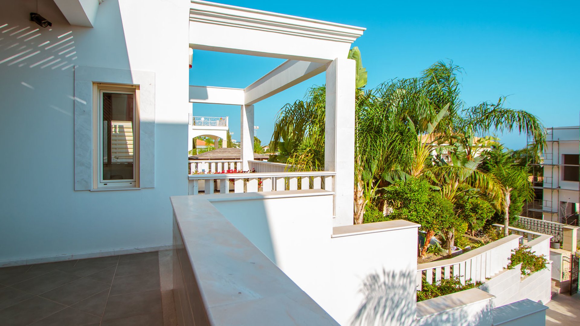 4 bedrooms Villa in Agios Tychonas, Limassol, Cyprus No. 25872