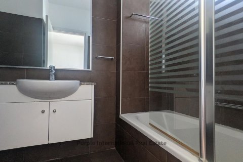 Квартира с 3 спальнями в Никосия, Кипр № 37204 18