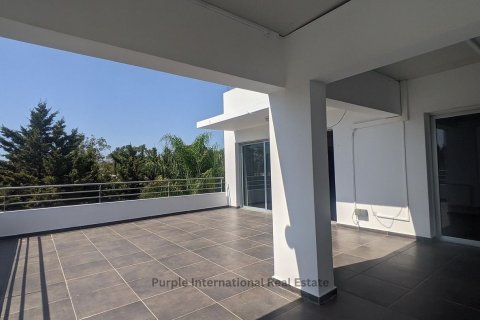 Квартира с 3 спальнями в Никосия, Кипр № 37204 5