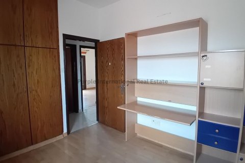 4 bedrooms Villa in Strovolos, Nicosia,  No. 37207 10