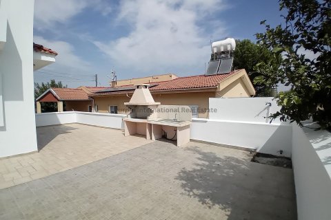 4 bedrooms Villa in Strovolos, Nicosia,  No. 37207 26