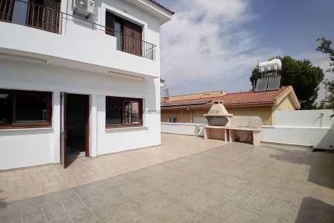 4 bedrooms Villa in Strovolos, Nicosia,  No. 37207 15
