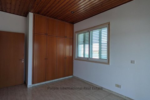 Вилла с 3 спальнями в Строволос, Никосия, Кипр № 37210 7
