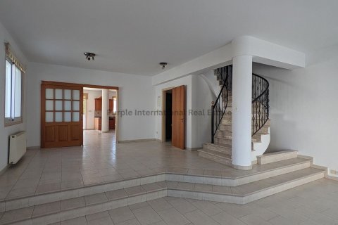 3 bedrooms Villa in Strovolos, Nicosia, Cyprus No. 37210 15