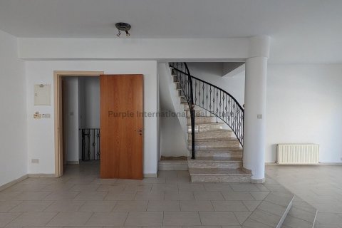 3 bedrooms Villa in Strovolos, Nicosia, Cyprus No. 37210 25