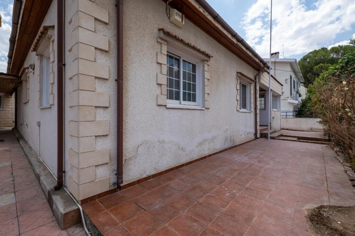 145m2 Villa in Nicosia, Cyprus No. 37907