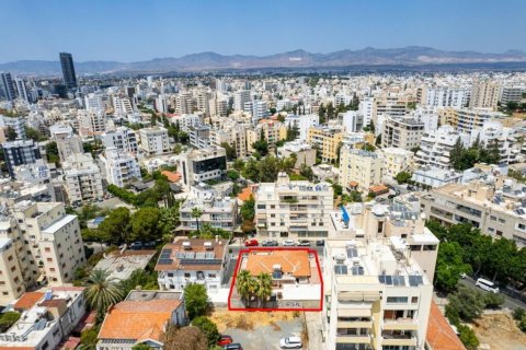 145m2 Villa in Nicosia,  No. 37907 6