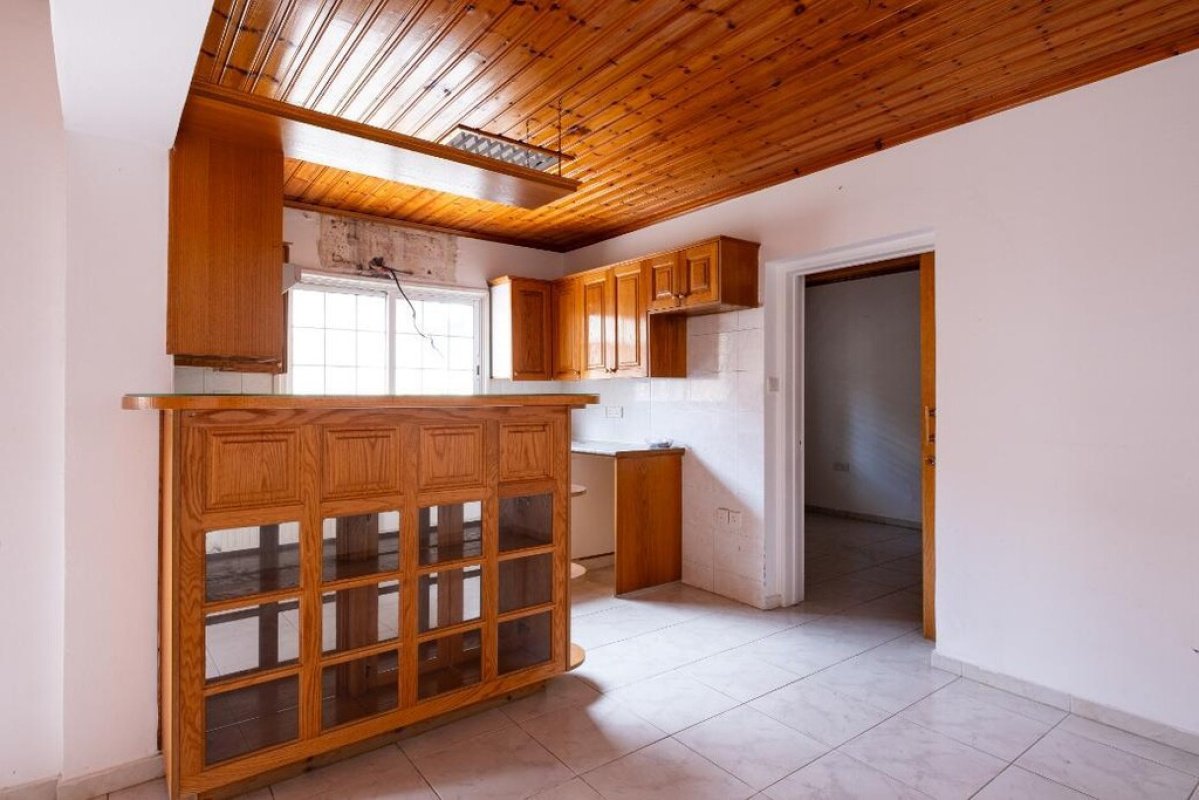 145m2 Villa in Nicosia, Cyprus No. 37907
