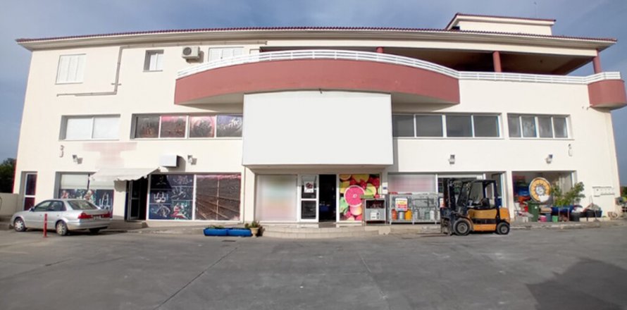 1131m2 Local comercial en Nicosia,  No. 37903