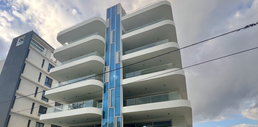 2 bedrooms Apartment in Larnaca, Larnaka,  No. 39496