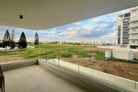 2 bedrooms Apartment in Larnaca, Larnaka,  No. 39496 6