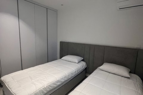 2 bedrooms Apartment in Larnaca, Larnaka,  No. 39496 12