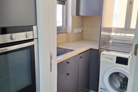 3 bedrooms Apartment in Nicosia, No. 39497 7