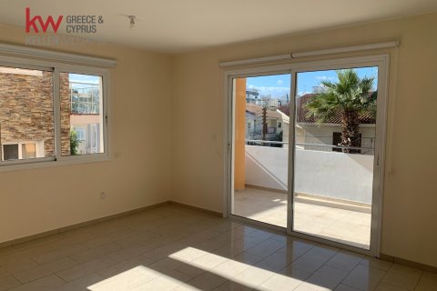 2 bedrooms Apartment in Nicosia, No. 39492 8