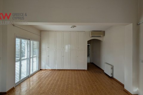 4 bedrooms Villa in Strovolos, Nicosia,  No. 39495 15