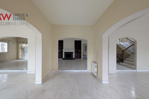 4 bedrooms Villa in Strovolos, Nicosia,  No. 39495 5