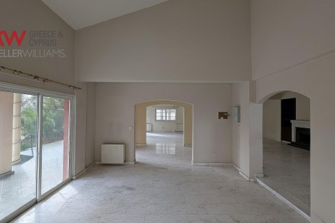 4 bedrooms Villa in Strovolos, Nicosia,  No. 39495 10