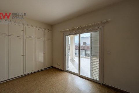 4 bedrooms Villa in Strovolos, Nicosia,  No. 39495 21