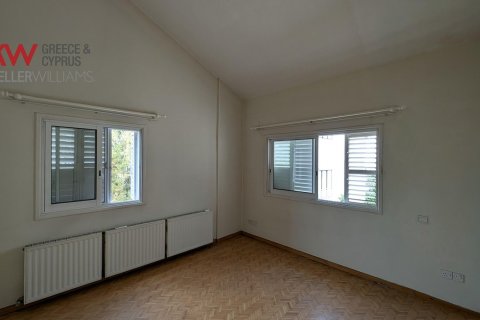4 bedrooms Villa in Strovolos, Nicosia,  No. 39495 17