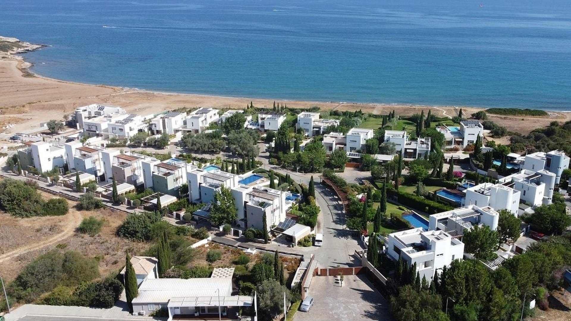 AKAMAS BAY VILLAS in Polis, Paphos, Cyprus No. 8974