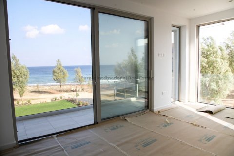 7 bedrooms Villa in Paralimni, Ammochostos, Cyprus No. 36879 25