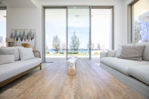 7 bedrooms Villa in Paralimni, Ammochostos, Cyprus No. 36879 19