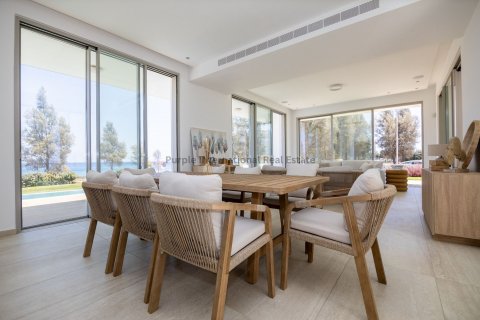 7 bedrooms Villa in Paralimni, Ammochostos, Cyprus No. 36879 13