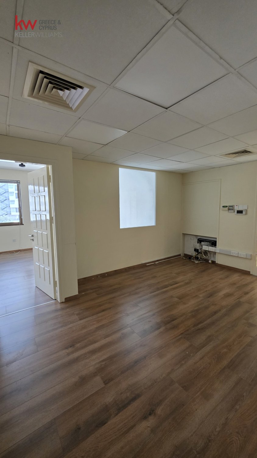 107m2 Office in Nicosia, Cyprus No. 52506