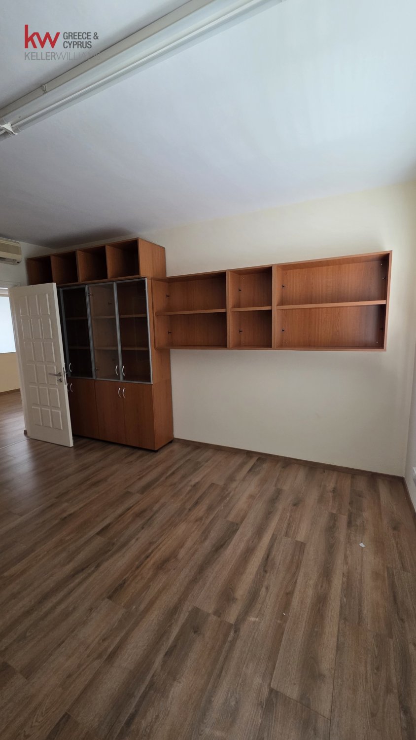 107m2 Office in Nicosia, Cyprus No. 52506