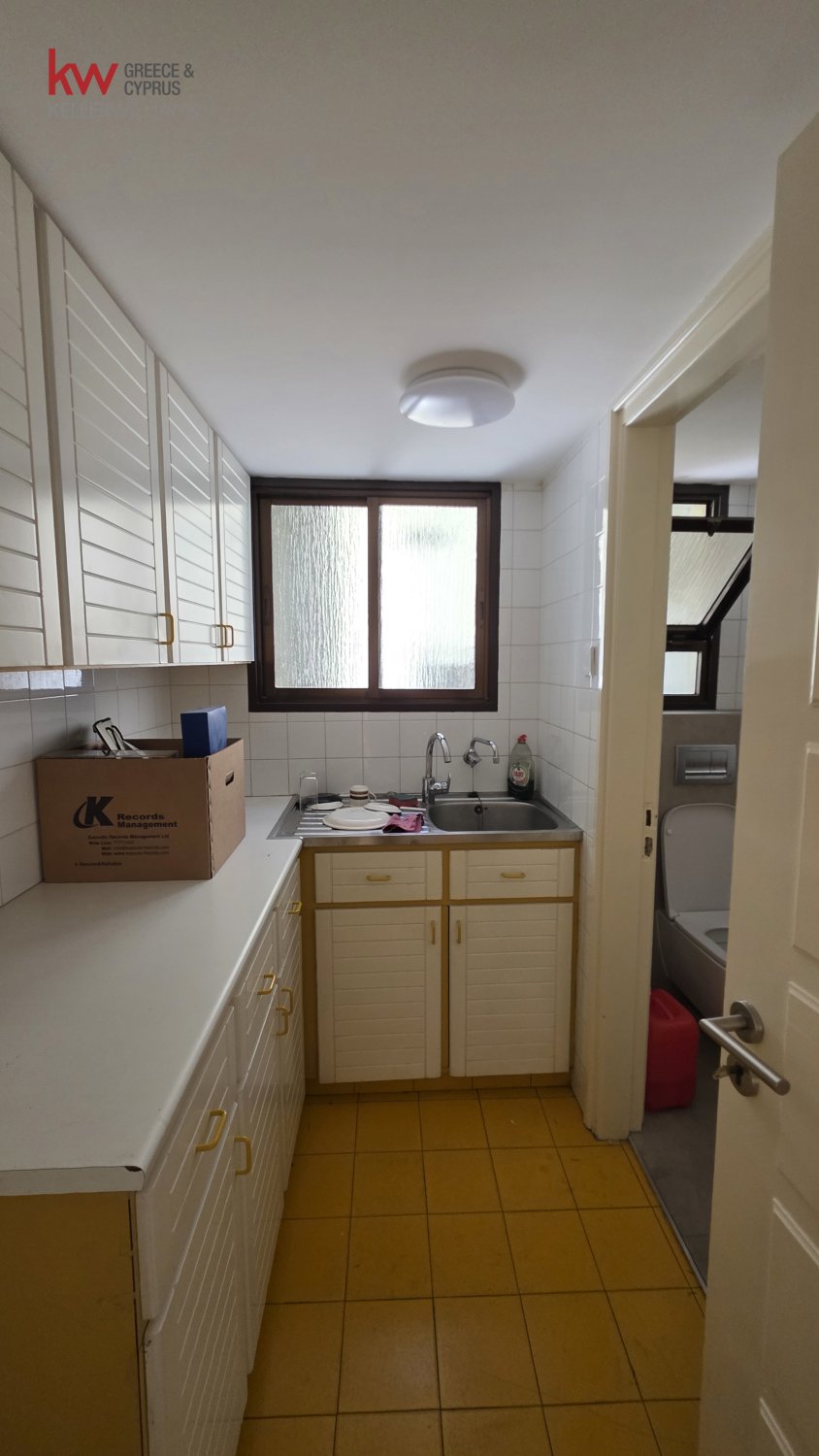 107m2 Office in Nicosia, Cyprus No. 52506