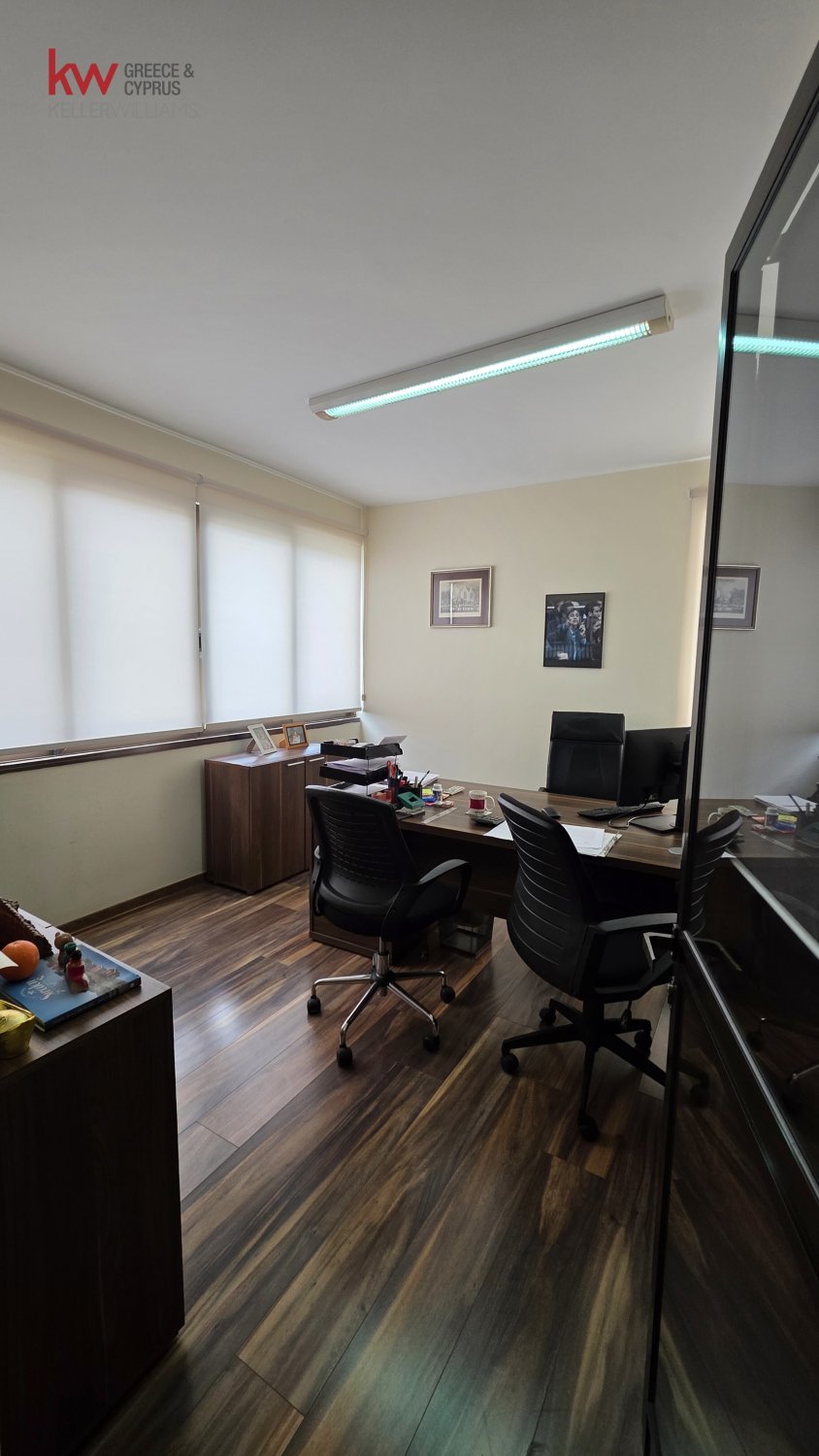127m2 Bureau à Nicosia, Chypre No. 52505