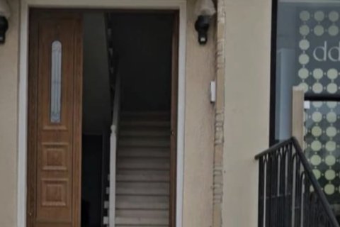 4 bedrooms Apartment in Larnaca, Larnaka,  No. 52509 2