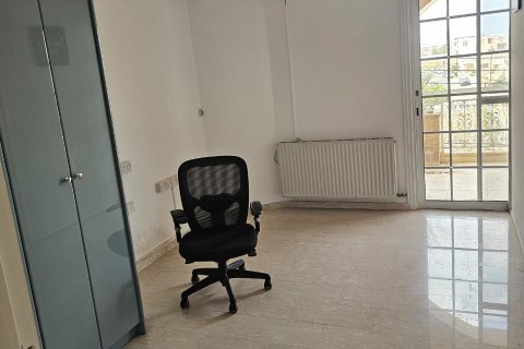 4 bedrooms Apartment in Larnaca, Larnaka,  No. 52509 9