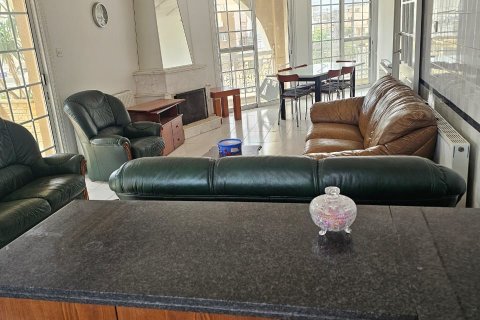 4 bedrooms Apartment in Larnaca, Larnaka,  No. 52509 10