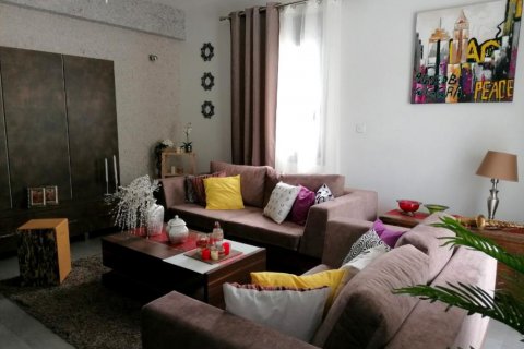 6 bedrooms Villa in Limassol, No. 38448 3