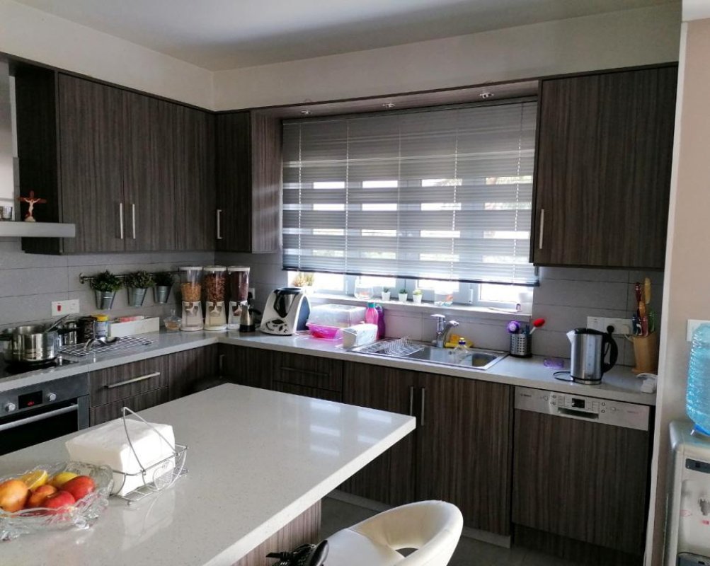 6 bedrooms Villa in Limassol, Cyprus No. 38448