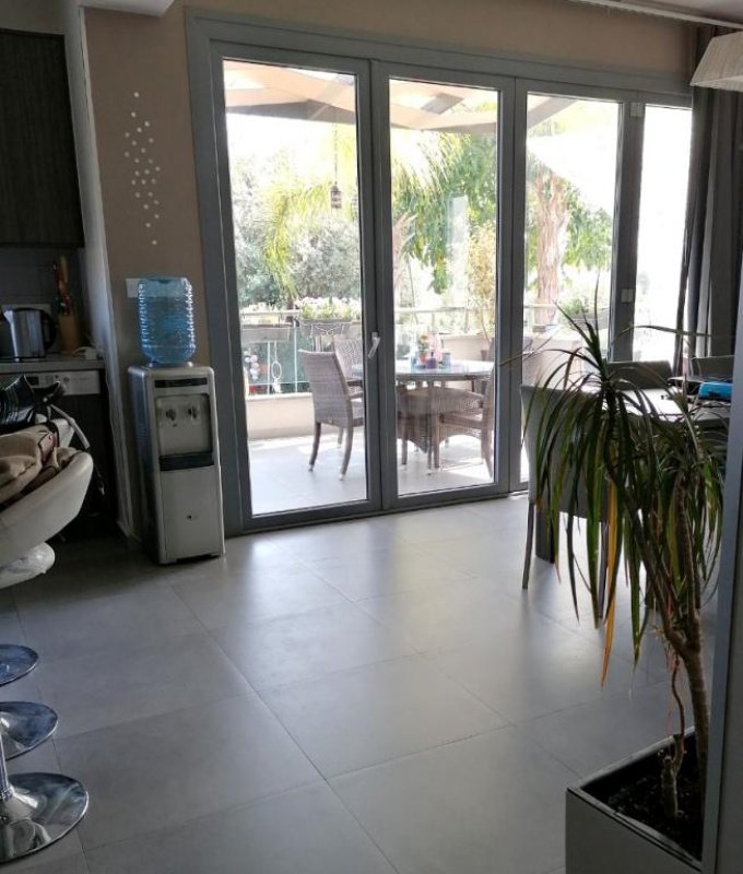 6 bedrooms Villa in Limassol, Cyprus No. 38448