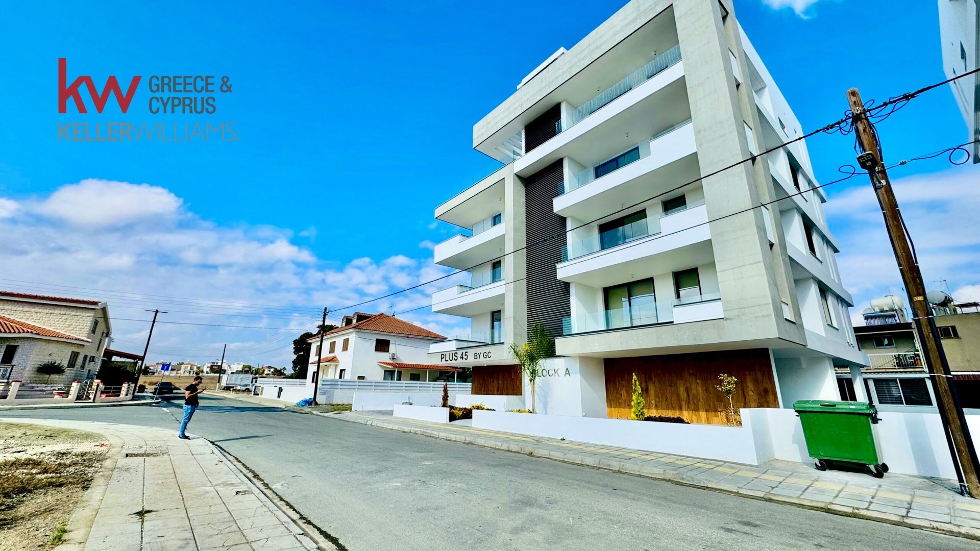 2 bedrooms Apartment in Larnaca, Larnaka, Cyprus No. 39955