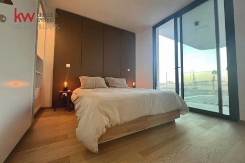 2 bedrooms Apartment in Larnaca, Larnaka,  No. 39949 9