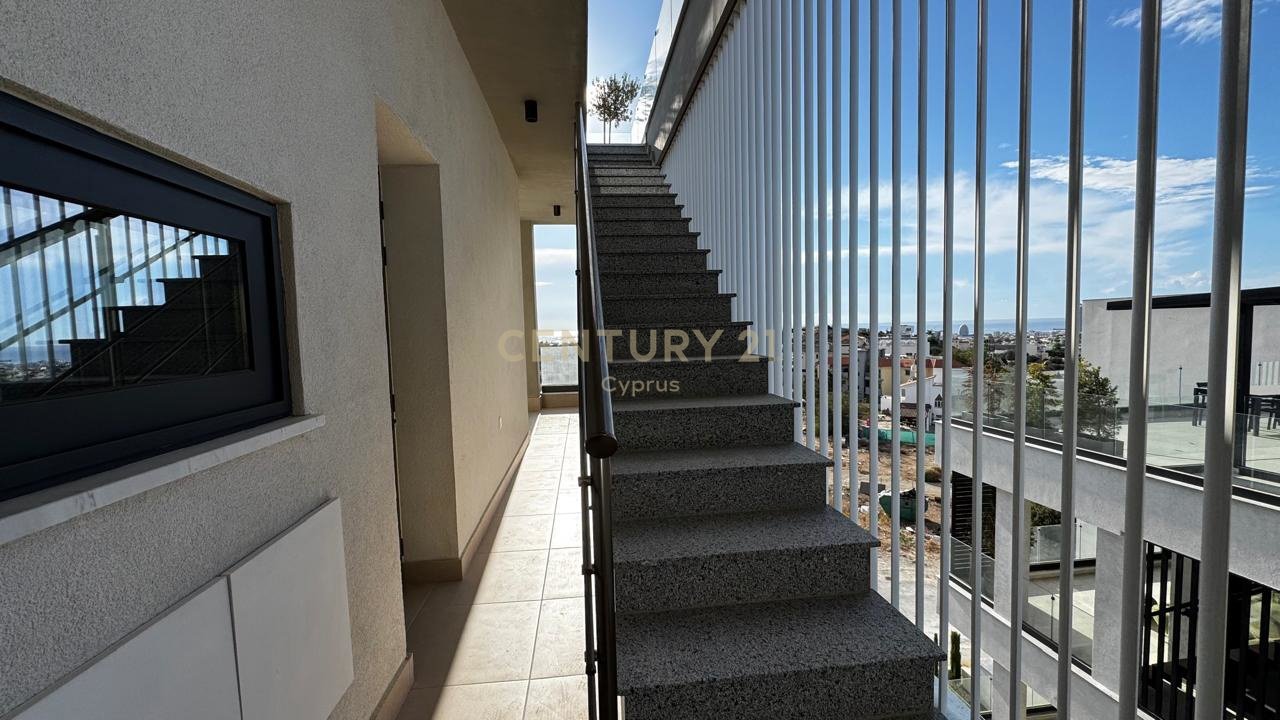 4 bedrooms Penthouse in Agios Athanasios, Limassol, Cyprus No. 55370