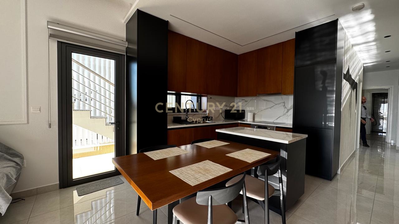 4 bedrooms Penthouse in Agios Athanasios, Limassol, Cyprus No. 55370