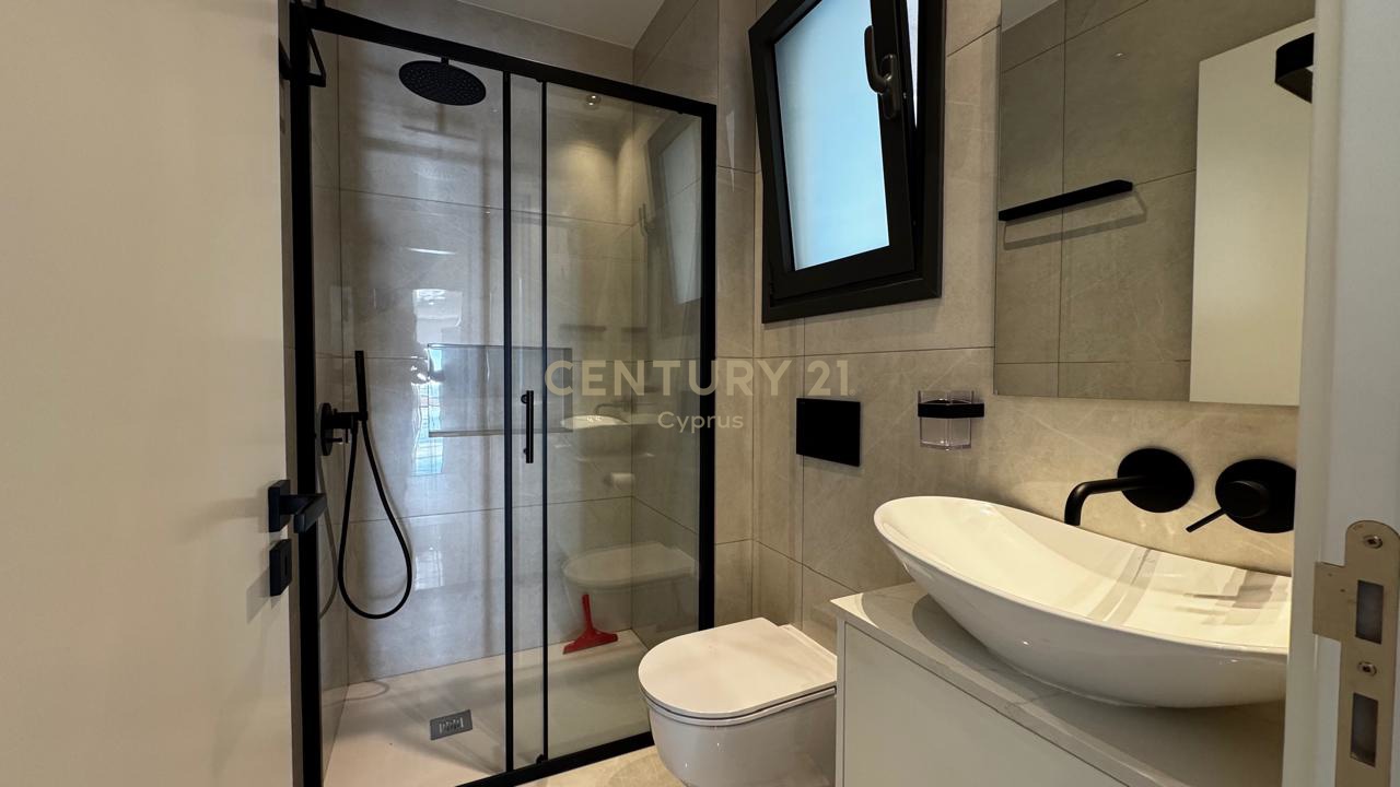 4 bedrooms Penthouse in Agios Athanasios, Limassol, Cyprus No. 55370