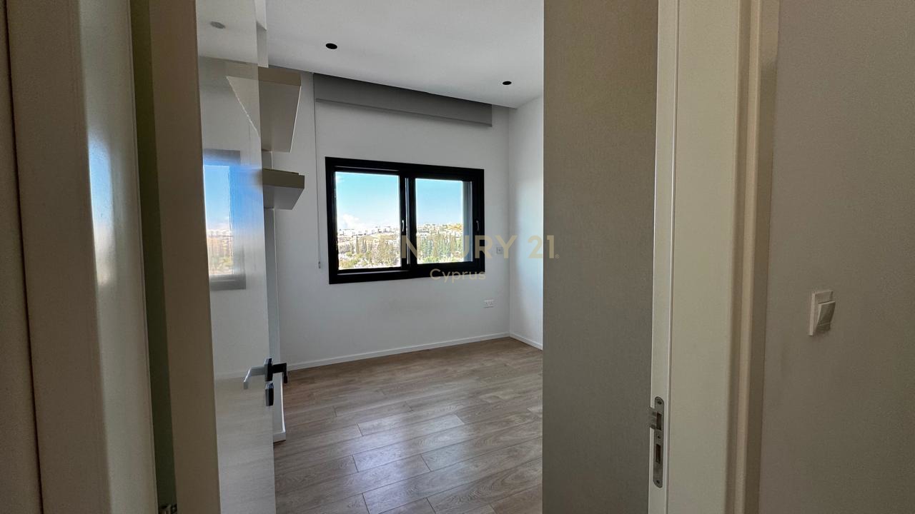 4 bedrooms Penthouse in Agios Athanasios, Limassol, Cyprus No. 55370