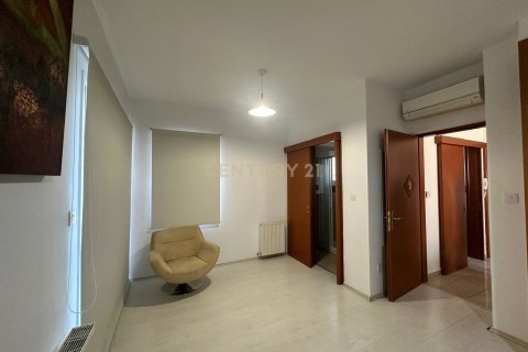 4 dormitorios Villa en Mouttagiaka, Limassol,  No. 55367 7